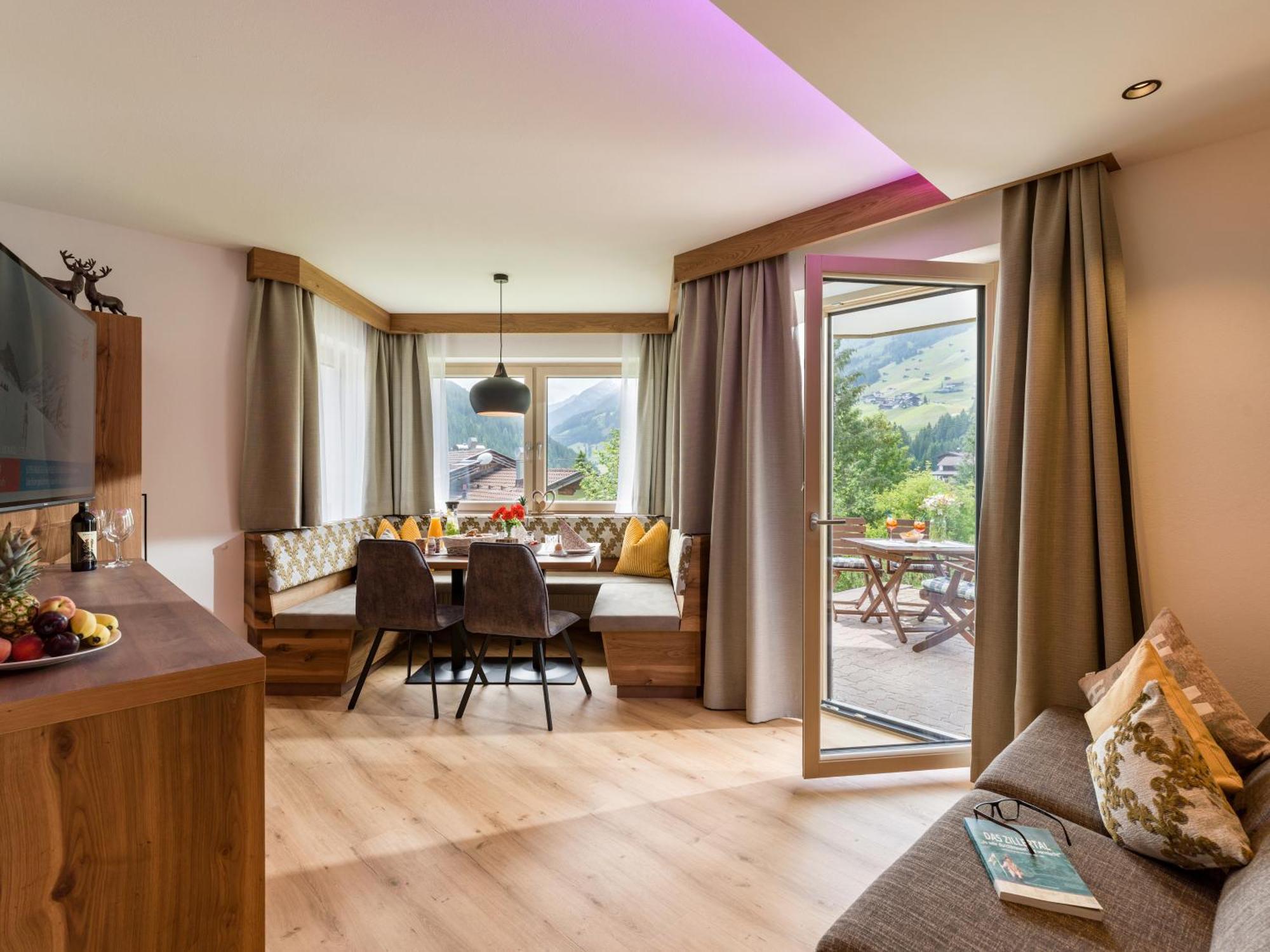 Apartments Schoene Aussicht Tux Εξωτερικό φωτογραφία