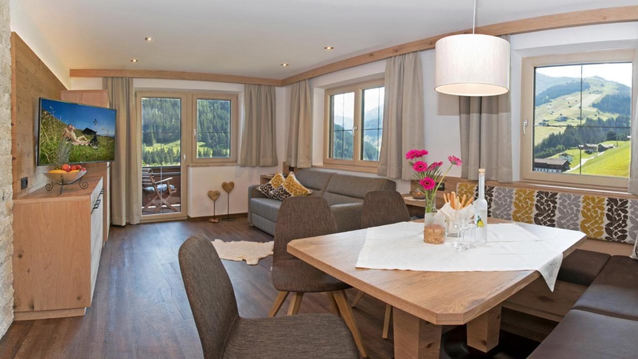Apartments Schoene Aussicht Tux Εξωτερικό φωτογραφία